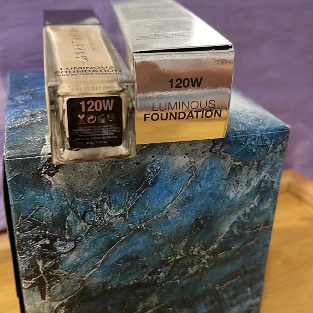 ANASTASIA BEVERLY HILLS Luminous Foundation 120W
